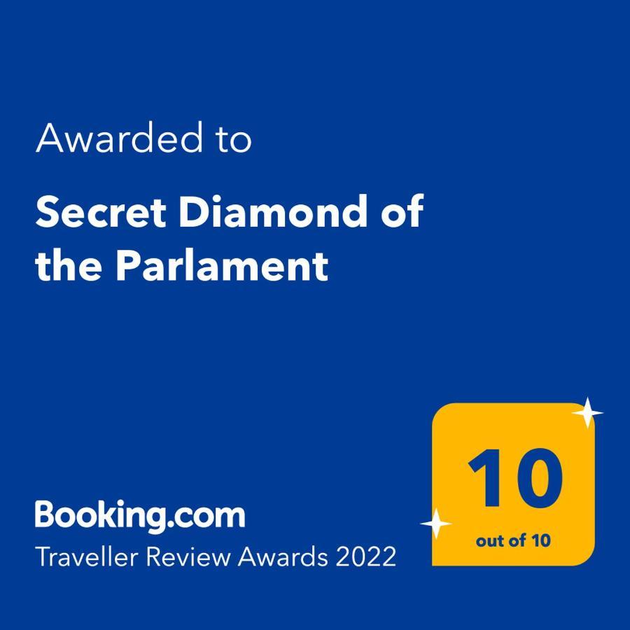 Appartamento Secret Diamond Of The Parlament Budapest Esterno foto